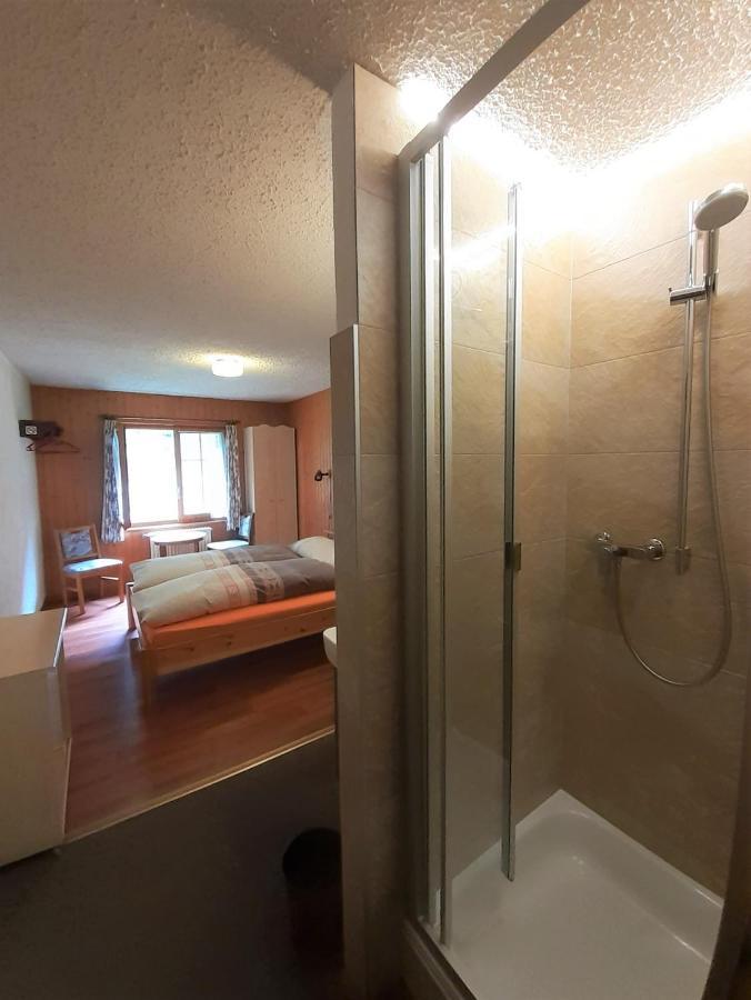 Le Catogne Hotel *